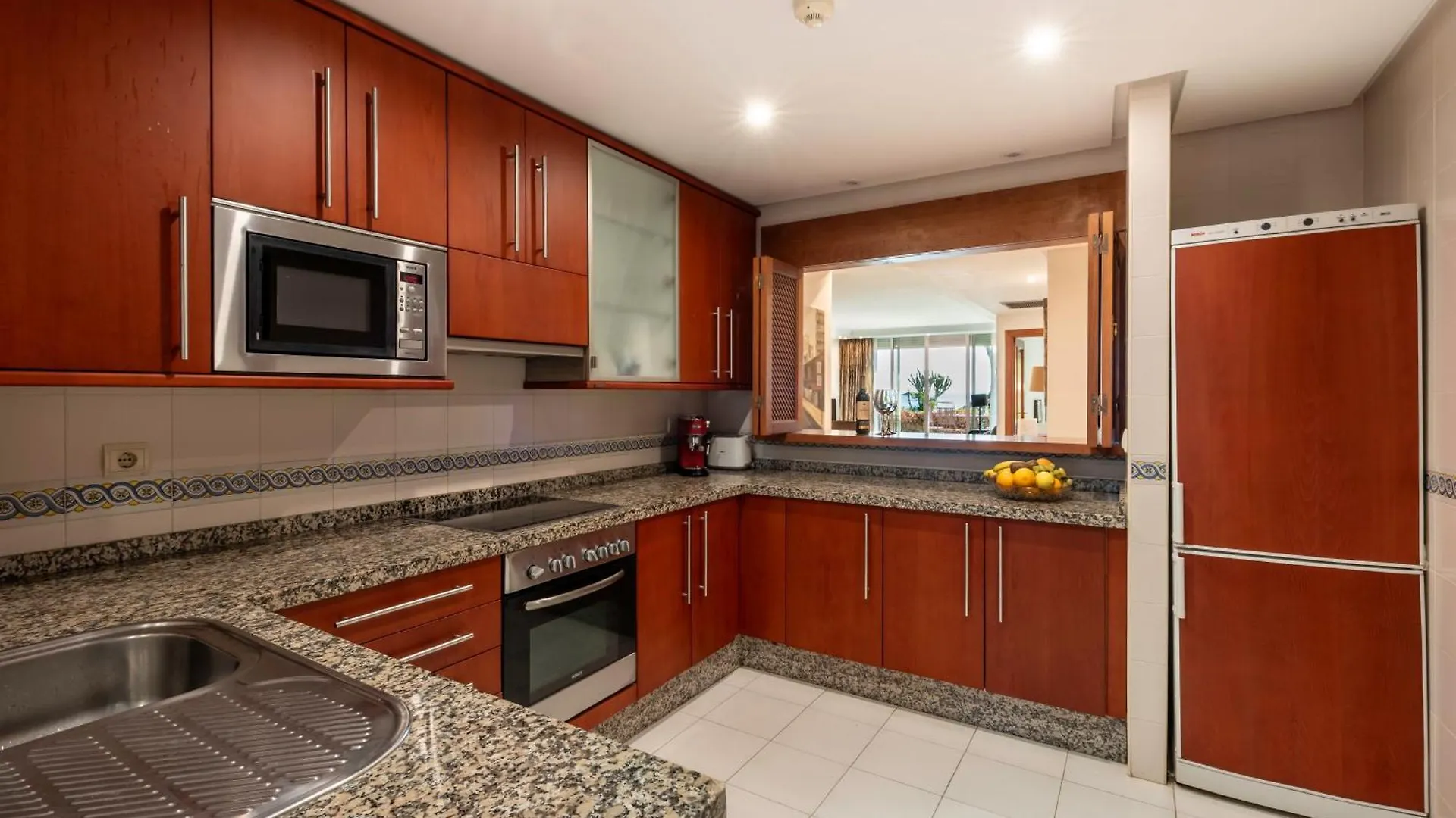 Afrodite Apartment - Frontline Beach Estepona Spanien